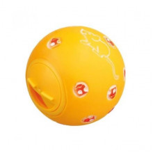 Игрушка для котов Кормушка-Мяч Snacky пластик 7,5см Trixie 4137